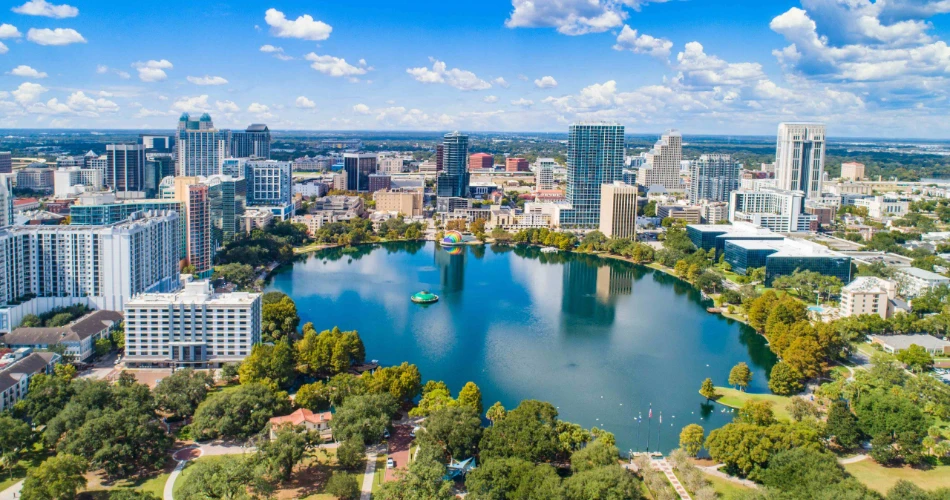 Top Attractions in Orlando, USA – Discover the Magic Beyond the Theme Parks