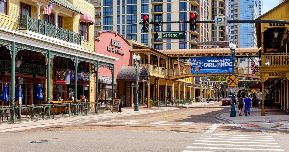 Top Malls in Orlando, USA – The Ultimate Shopping Guide 2025